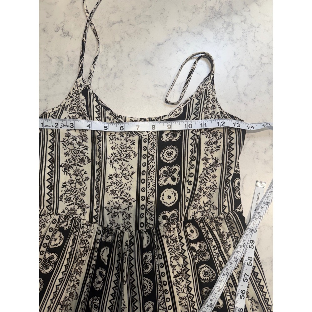 Abercrombie & Fitch Womens Black White Geometric Floral Crochet Trim Romper S - Picture 3 of 4